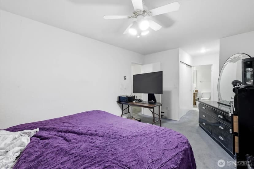 Property photo for 4200 Factoria Boulevard Se, Bellevue photo 10