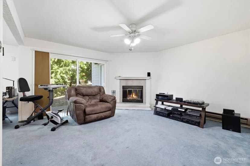 Property photo for 4200 Factoria Boulevard Se, Bellevue photo 6