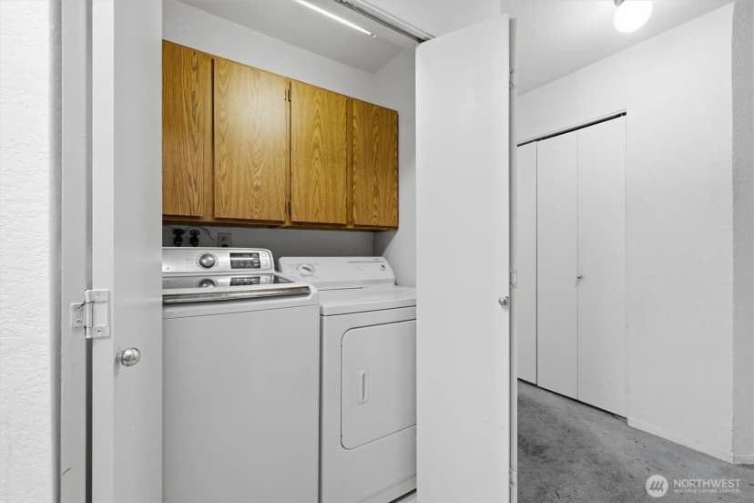 Property photo for 4200 Factoria Boulevard Se, Bellevue photo 13