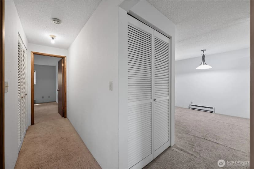 Property photo for 14527 Ne 40th Street #g202, Bellevue photo 30