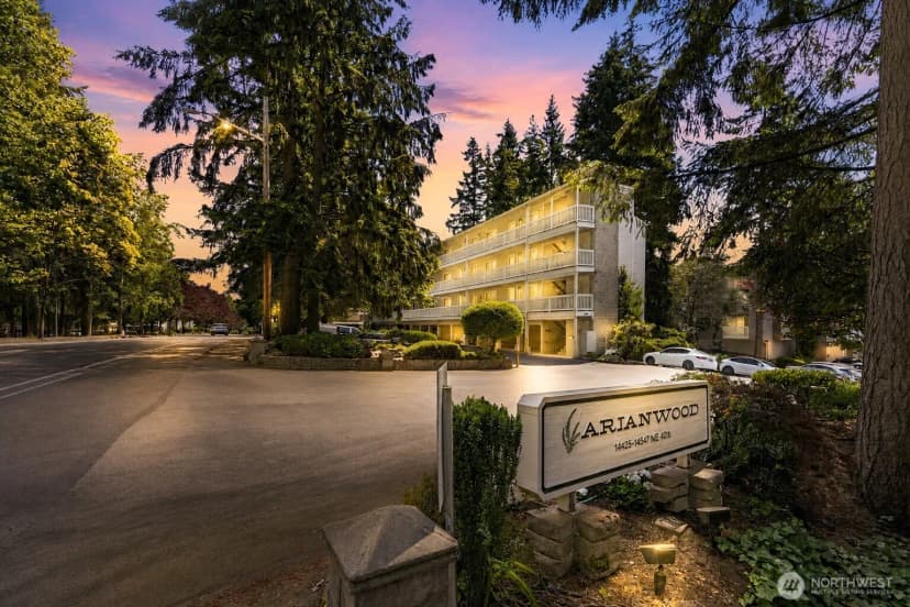 Property photo for 14527 Ne 40th Street #g202, Bellevue