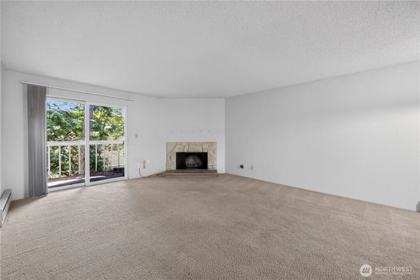 Property photo for 14527 Ne 40th Street #g202, Bellevue photo 12