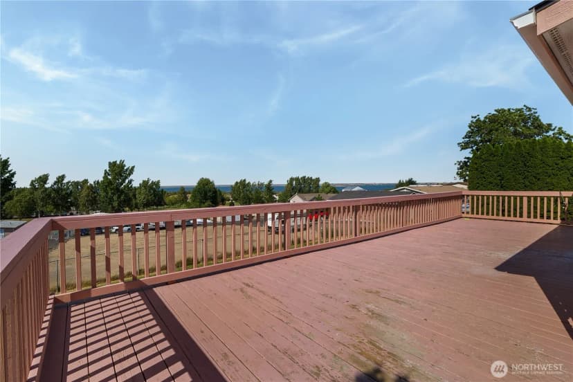 Property photo for 7012 Plaza Street Se, Othello photo 37