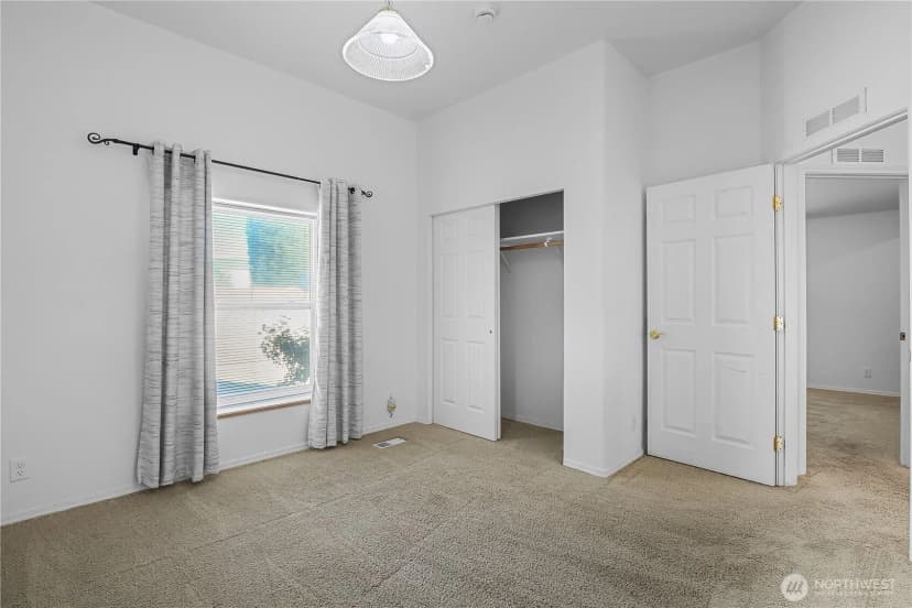 Property photo for 7012 Plaza Street Se, Othello photo 32
