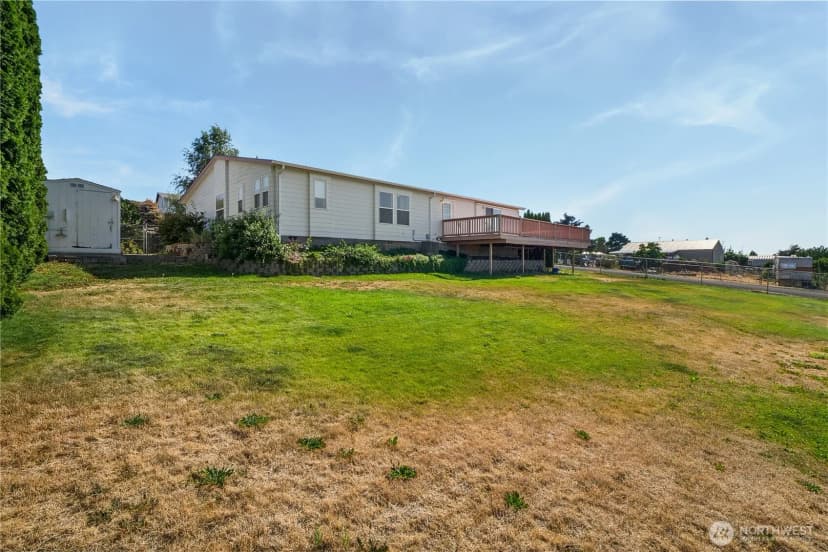 Property photo for 7012 Plaza Street Se, Othello photo 38