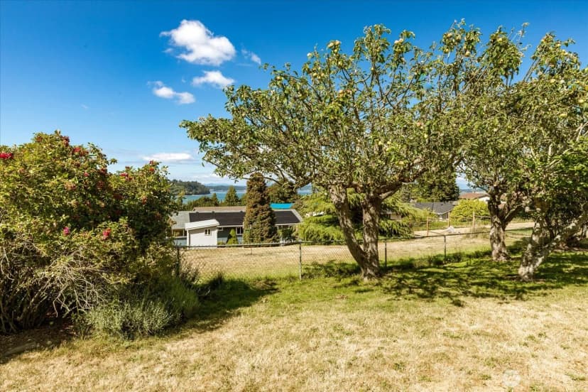 Property photo for 379 Elderberry Street, Oak Harbor photo 32