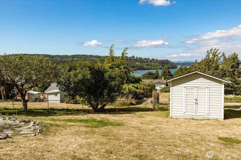 Property photo for 379 Elderberry Street, Oak Harbor photo 30