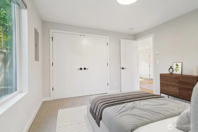 Property photo for 8020 17th Avenue Nw, Seattle photo 21