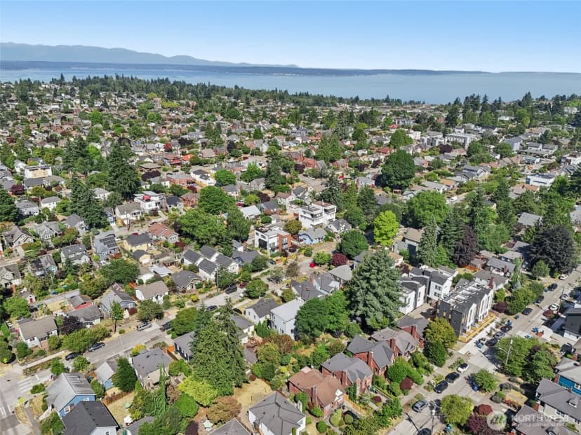 Property photo for 8020 17th Avenue Nw, Seattle photo 28
