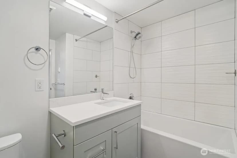 Property photo for 8020 17th Avenue Nw, Seattle photo 22