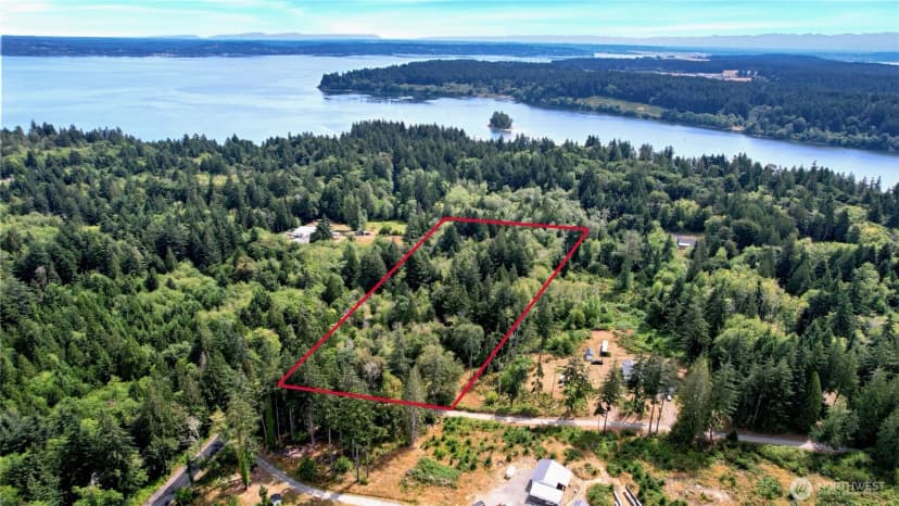 Property photo for 3853 146th Avenue Sw, Lakebay photo 2