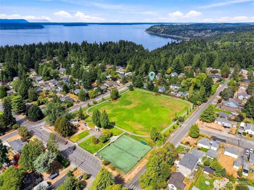 Property photo for 14622 18th Avenue Sw, Burien photo 27