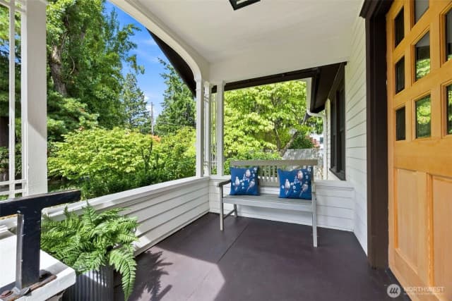 Property photo for 14622 18th Avenue Sw, Burien photo 4