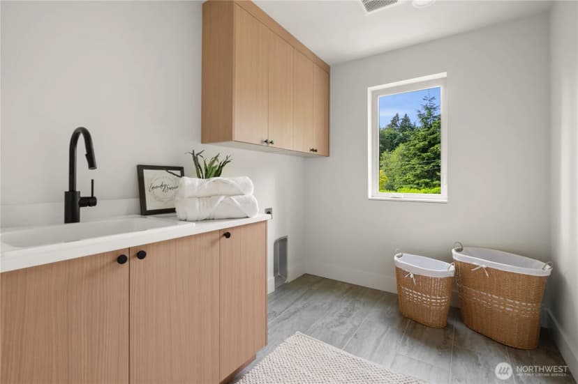 Property photo for 9909 Ne 200th Street #a, Bothell photo 26