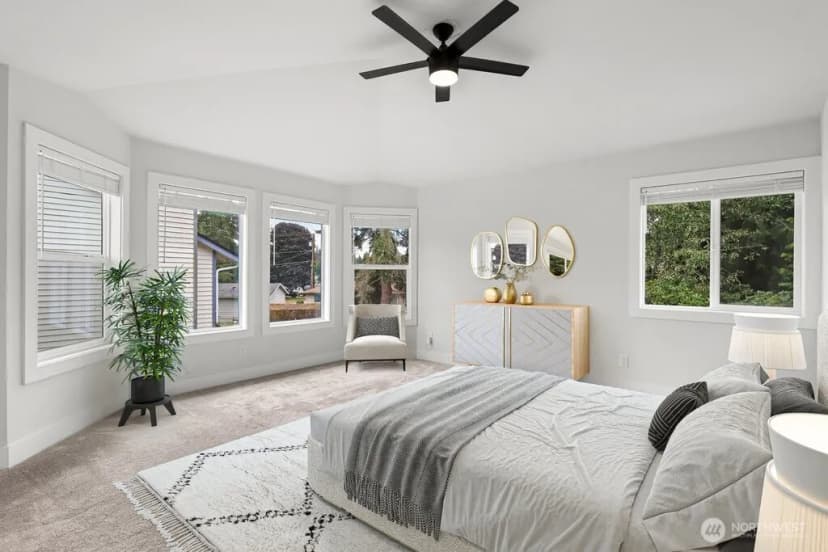 Property photo for 303 S 302nd Place, Federal Way photo 18