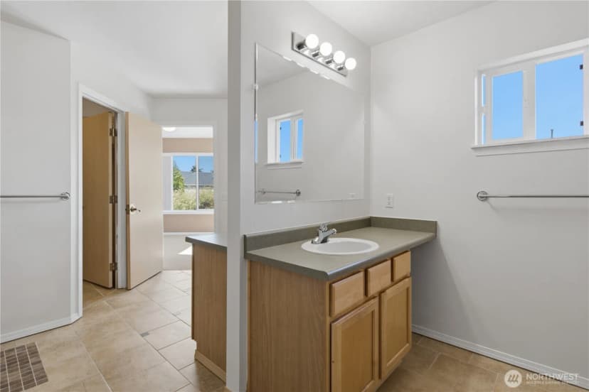 Property photo for 18144 168th Way Se, Renton photo 23