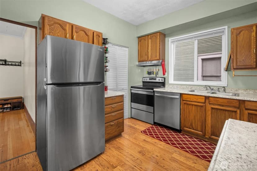 Property photo for 3425 Hoyt Avenue, Everett photo 8