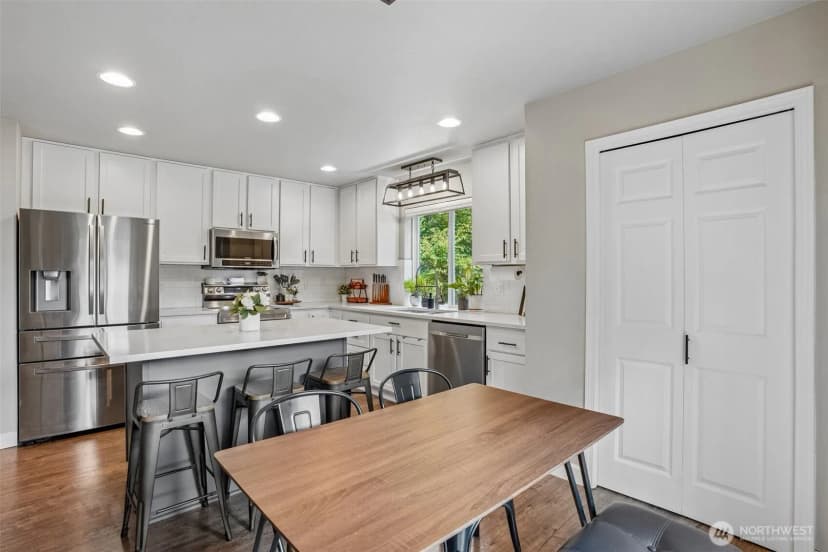 Property photo for 18511 94th Street Ct E, Bonney Lake photo 9