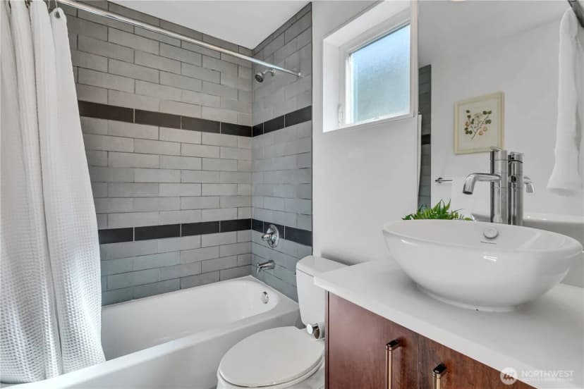 Property photo for 1114 29th Avenue S #a, Seattle photo 15