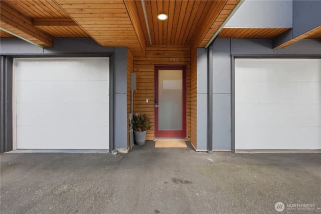 Property photo for 1114 29th Avenue S #a, Seattle photo 2