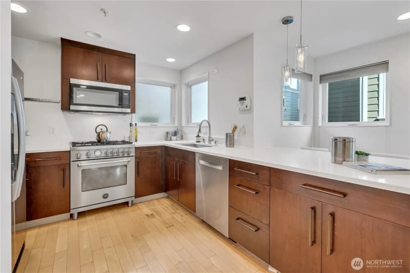 Property photo for 1114 29th Avenue S #a, Seattle photo 10