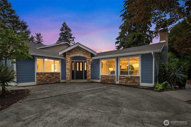 Property photo for 2205 Ne 28th Street, Renton