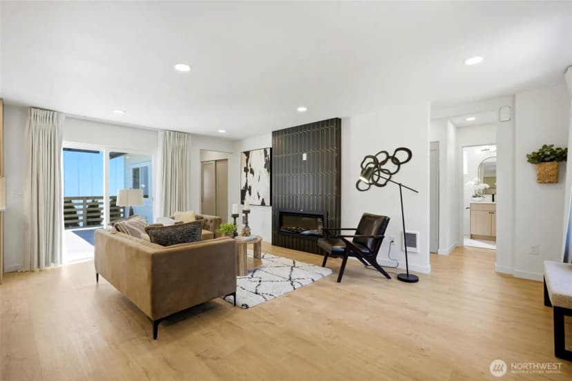 Property photo for 5946 18th Avenue Sw #1, Seattle photo 6
