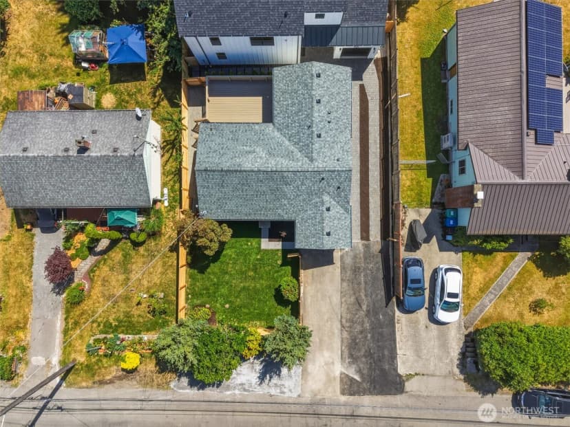 Property photo for 5946 18th Avenue Sw #1, Seattle photo 33