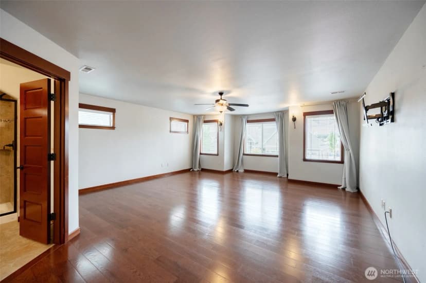 Property photo for 17103 138th Avenue E, Puyallup photo 15