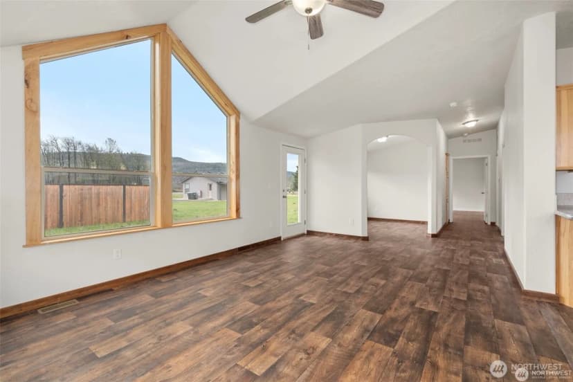 Property photo for 210 Mossyrock Road W, Mossyrock photo 16
