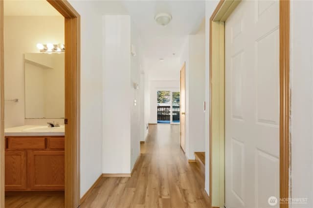 Property photo for 15815 Admiralty Way #c4, Lynnwood photo 4