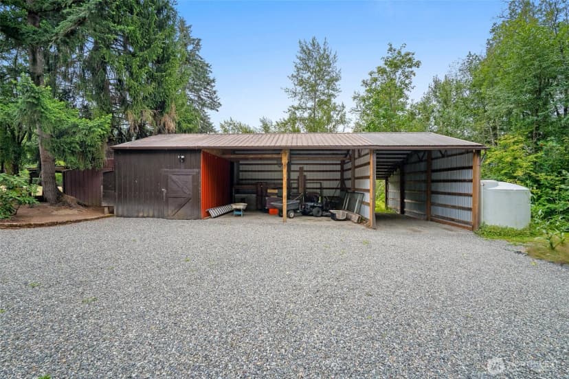 Property photo for 5830 Mission Road, Bellingham photo 31