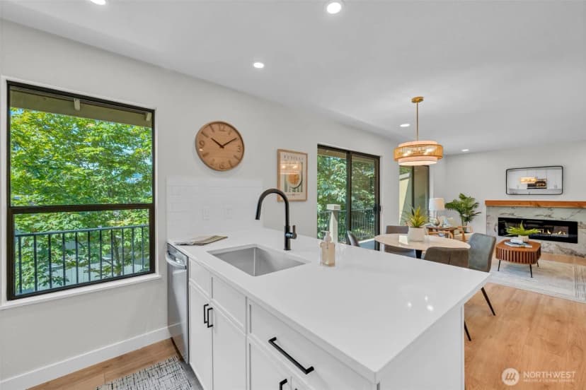 Property photo for 11701 100th Ne #5, Kirkland photo 18