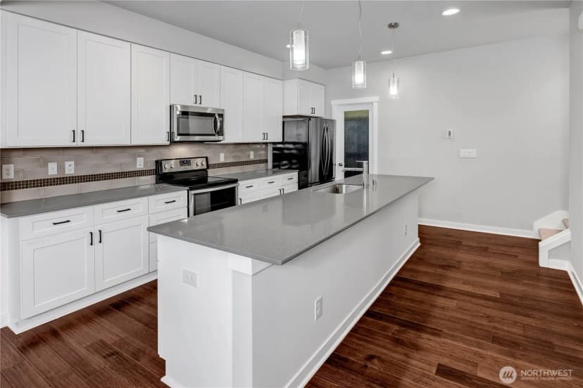 Property photo for 19225 Damson Road #d2, Lynnwood photo 5