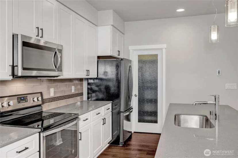 Property photo for 19225 Damson Road #d2, Lynnwood photo 7