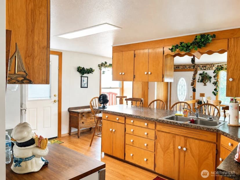 Property photo for 7 River Road W, Omak photo 6
