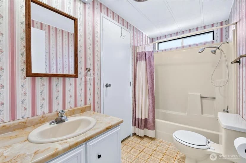 Property photo for 202 Marshall Street, Davenport photo 34