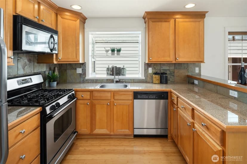 Property photo for 511 Martin Luther King Jr Way S, Seattle photo 12