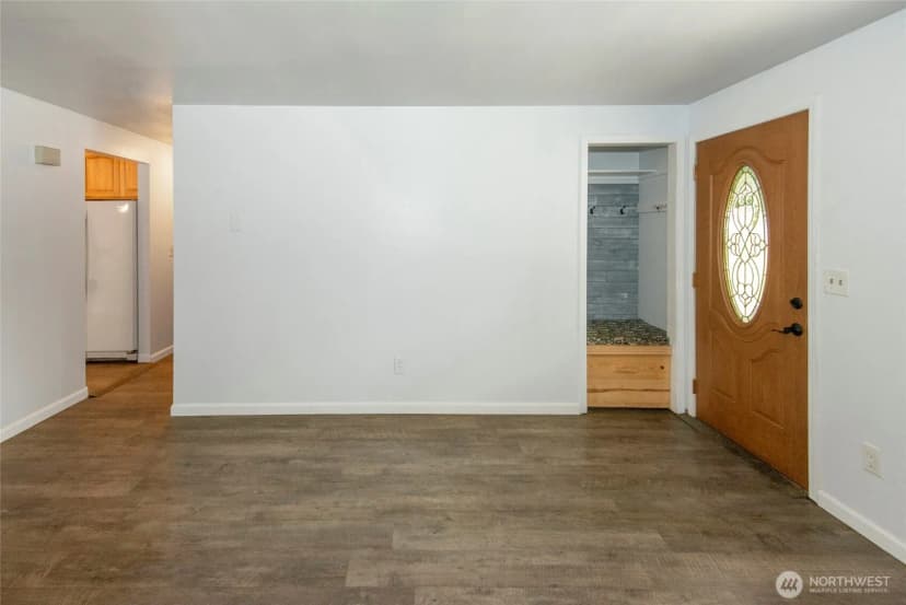 Property photo for 309 Highway 162 E, South Prairie photo 6