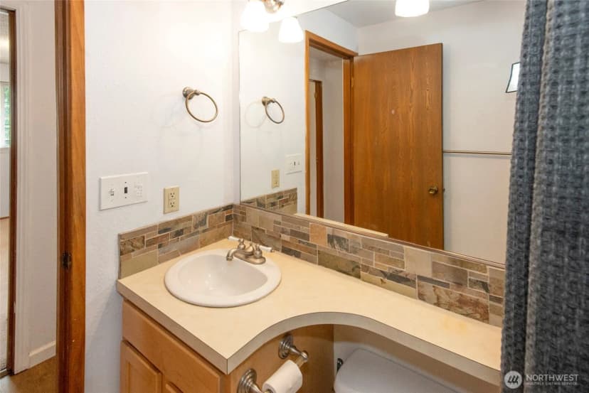 Property photo for 309 Highway 162 E, South Prairie photo 12