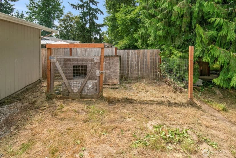 Property photo for 309 Highway 162 E, South Prairie photo 26