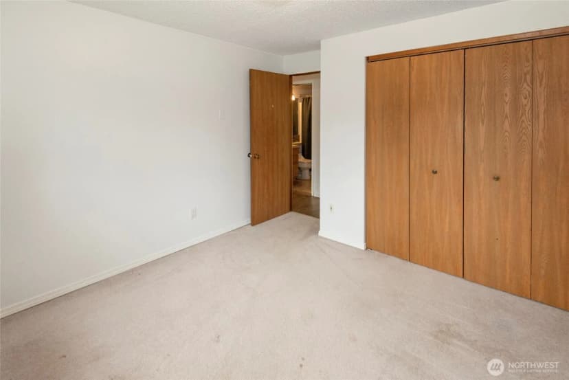 Property photo for 309 Highway 162 E, South Prairie photo 15
