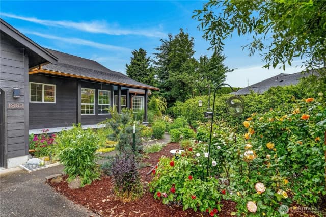 Property photo for 1802 Fairview Court, Lynden photo 5