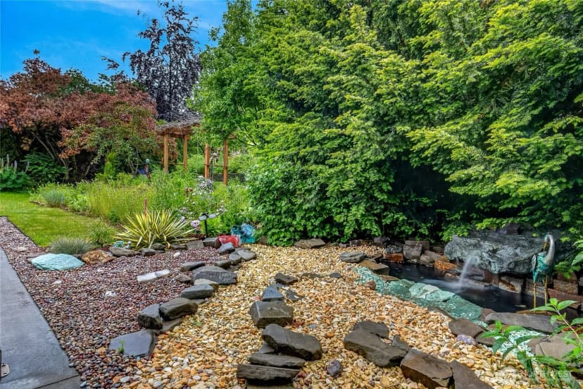 Property photo for 1802 Fairview Court, Lynden photo 25