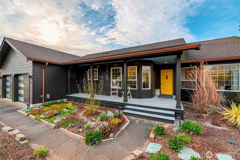 Property photo for 1802 Fairview Court, Lynden