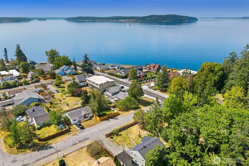 Property photo for 307 4th Street Steilacoom, Steilacoom photo 28