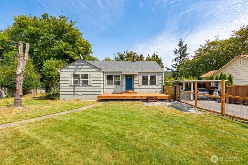 Property photo for 307 4th Street Steilacoom, Steilacoom