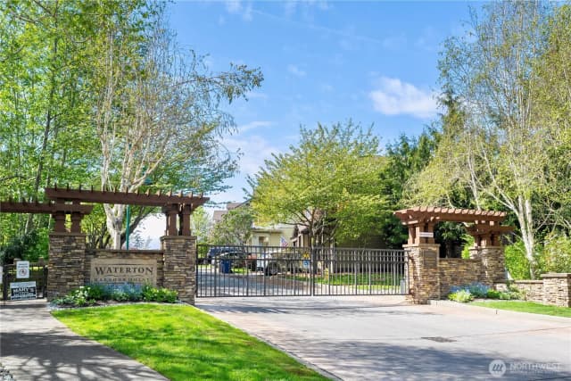 Property photo for 6611 Waterton Circle, Mukilteo photo 3