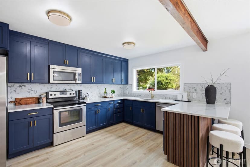 Property photo for 8407 Winona Street Sw, Lakewood photo 12