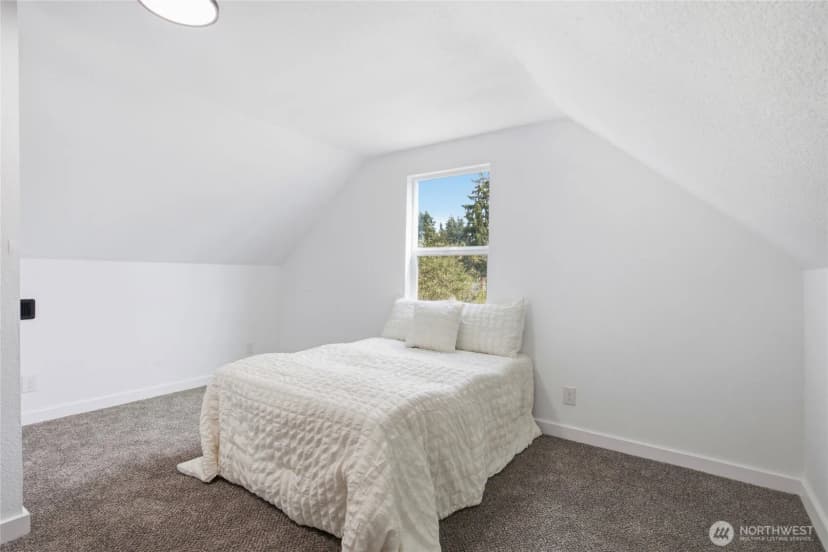 Property photo for 8407 Winona Street Sw, Lakewood photo 20
